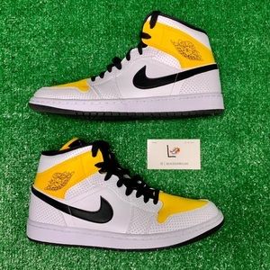 Nike Air Jordan 1 Mid ‘Laser Orange’ Size 12W / 10.5M